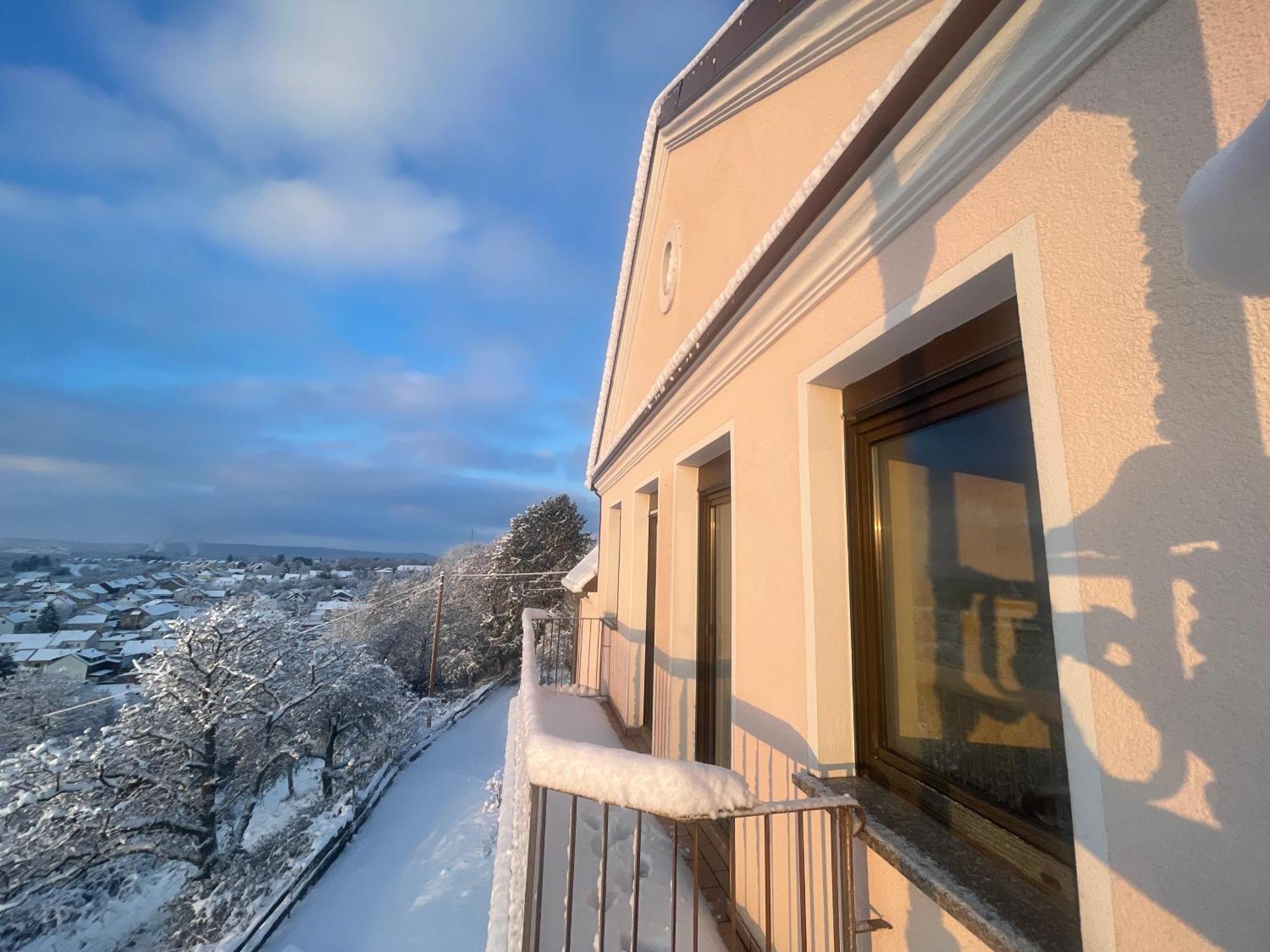 Villa Ueberblick Nalbach Buitenkant foto